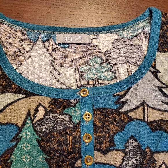 Delia's thermal shirt - Picture 2 of 4